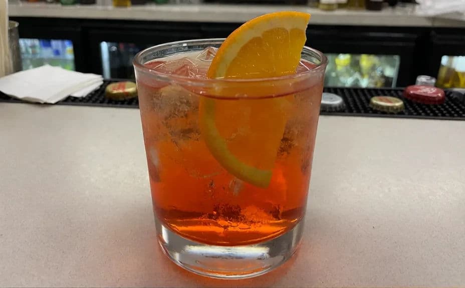 Plain snapshot of the cocktail before styling